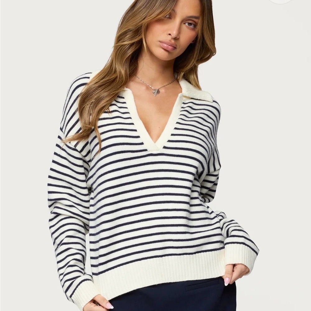 Edikted Copenhagen Oversized Striped V-Neck Sweater - Navy and White